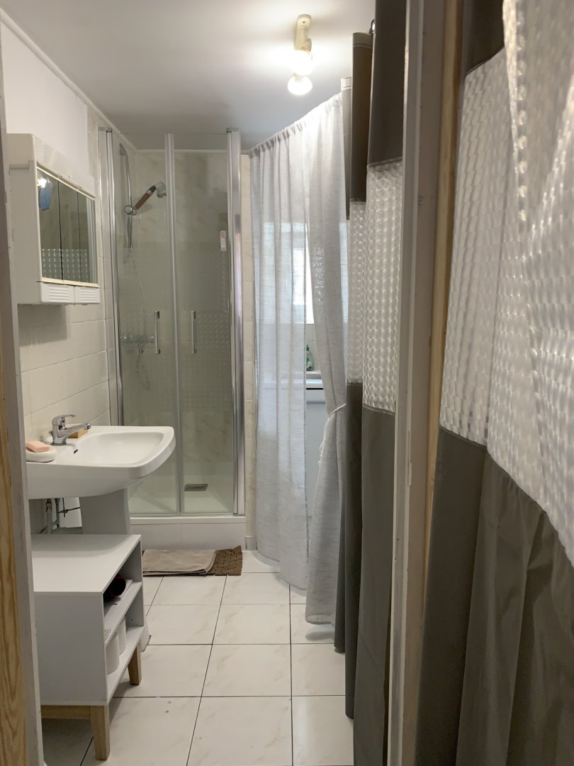 Salle d'eau chambre indépendante